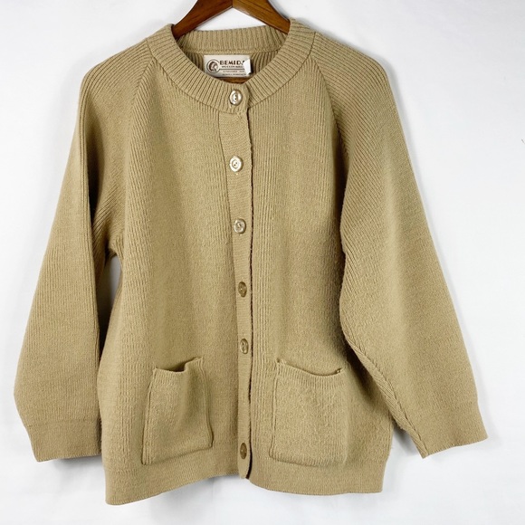 wollen cardigan